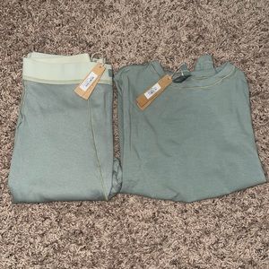 Skims Set Mineral- Ribbed Legging & Cotton T-Shirt : Medium